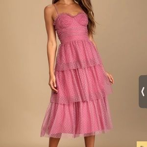 Mauve sweetheart style midi dress